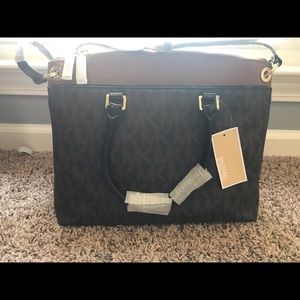 Michael Kors purse